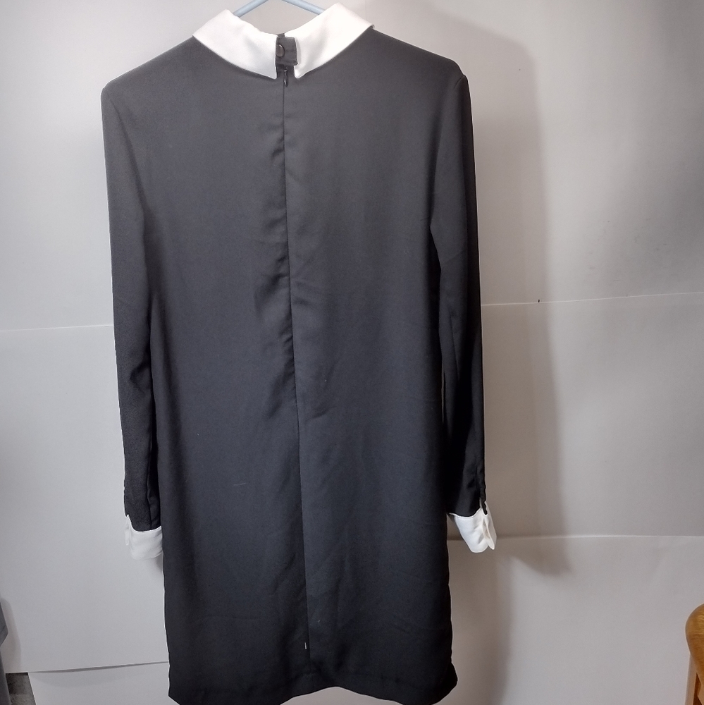 Victoria Beckham White Collar and Cuffs Black Block Dress l Size small l Goth - Picture 7 of 7